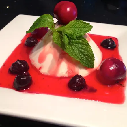 Panna Cotta mit Erdbeeren