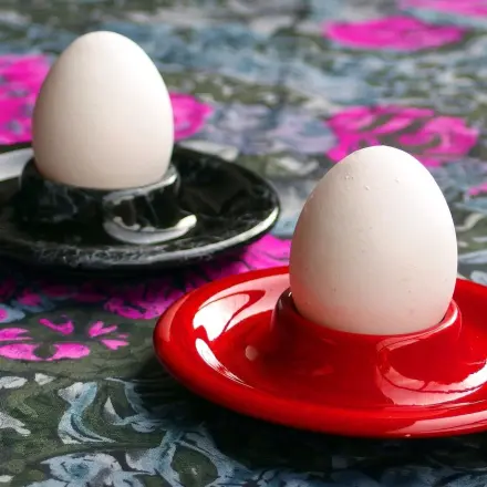 Harte Eier stromsparend kochen (Eierkocher)