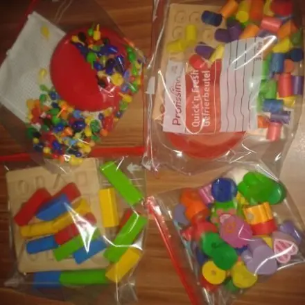 Kleine Sachen z.B. Spielzeug / Perlen übersichtlich sortieren