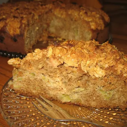 Rhabarber-Nuss-Torte mit Mandelkruste