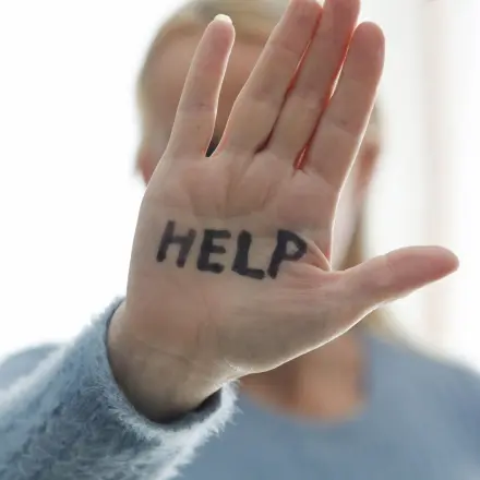 Für Notfälle: Vorsorglich über Anlaufstellen informieren