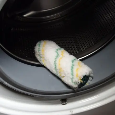 Farbrollen (Wandfarbe) reinigen