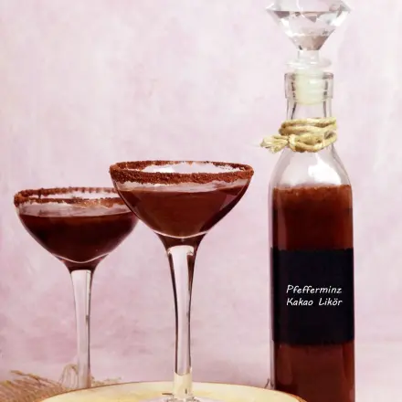 Pfefferminz-Kakao-Likör