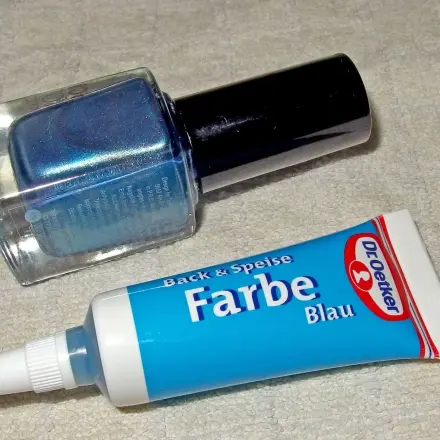Perfekte Nagellackfarbe herstellen