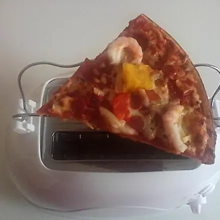 Pizzastück kross aufwärmen