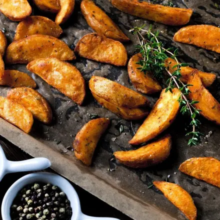 Kartoffelspalten mit Quark