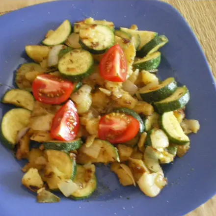 Kartoffel-Zucchinipfanne