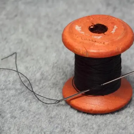 Erste Hilfe Nähzeug auf Reisen