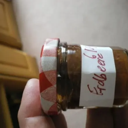 Marmelade in Minigläsern