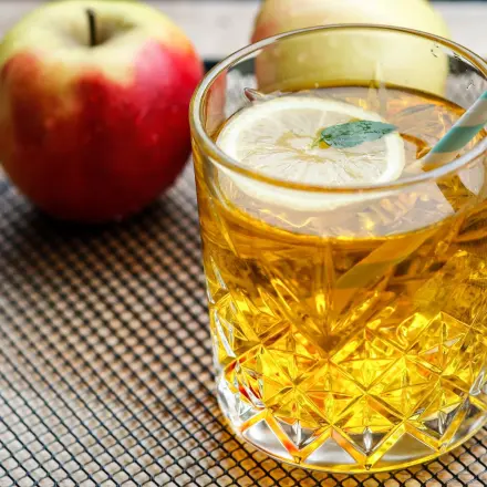 "Apfel-Korn" nach uraltem Rezept