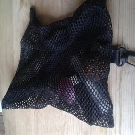 Wäschebeutel in Handtasche für Utensilien