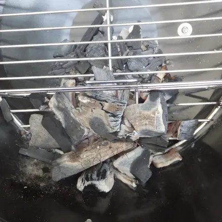 Kugelgrill als Räucherofen