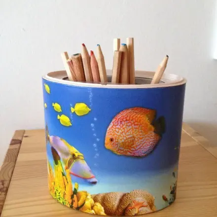 Stifteköcher aus leeren Kleenex-Boxen