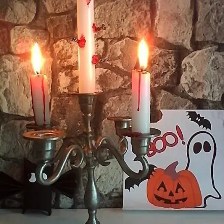 Halloween Dekoidee - blutende Kerzen