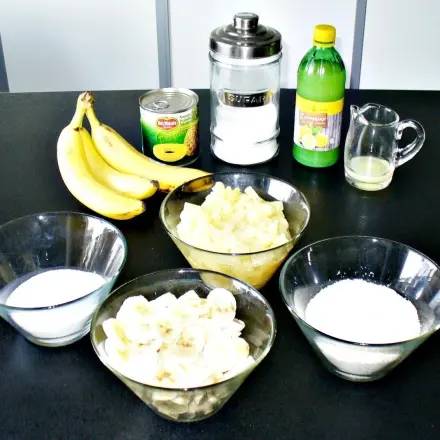 Exotischer Bananen-Kokosnuss-Ananas-Aufstrich