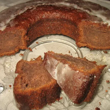 Zucchini-Apfel-Kakao-Gugelhupf