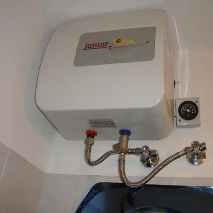 Strom sparen mit kleinem Warmwasserbereiter