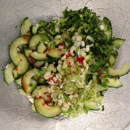 Thailändischer Gurkensalat