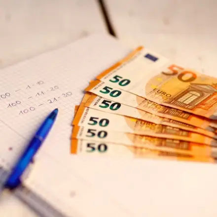 Festes monatliches Budget - Gezielt sparen