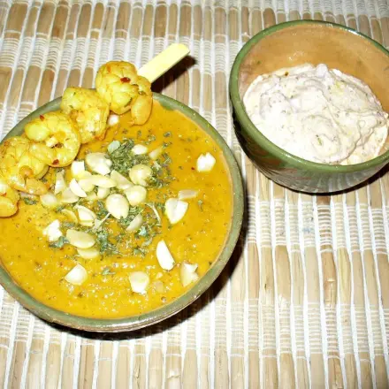 Asiatisch-orientalische Möhren-Ingwer-Linsensuppe