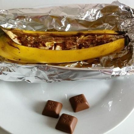 Gebackene Banane mit Schokoladenstückchen