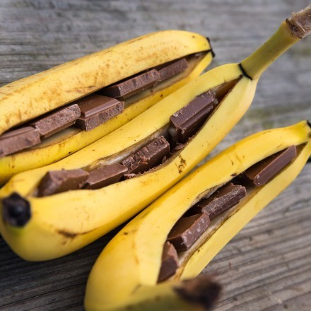 Gebackene Banane mit Schokoladenstückchen