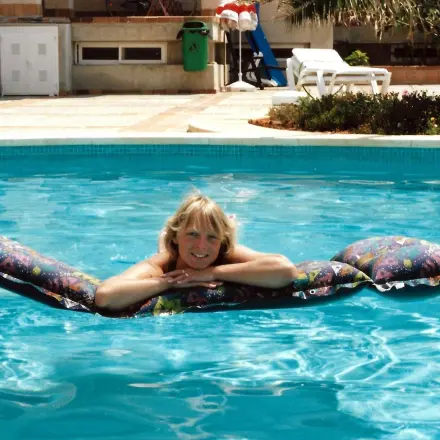 Luftmatratze ohne Pumpe aufblasen