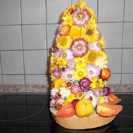 Deko mit Trockenblumen/Strohblumen