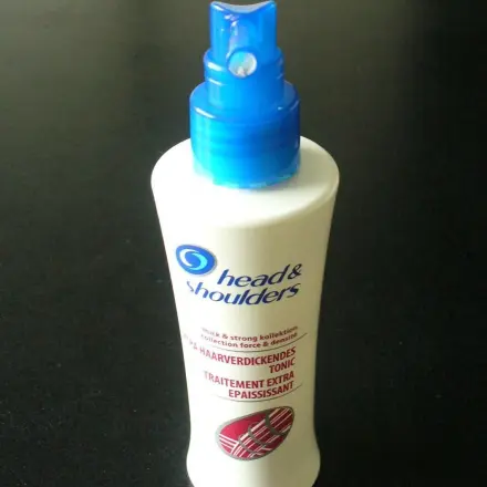 Dünnes & lichtes Haar: "Head & Shoulders Extra Haarverdickendes Tonic"