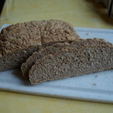 Dinkel-Schrot-Brot mit Bulgur und Gerste