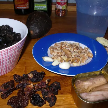 Pesto Nero - schwarzes Pesto