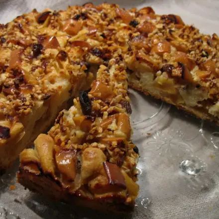 Apfeltorte mit Nuss- oder Mandelkruste