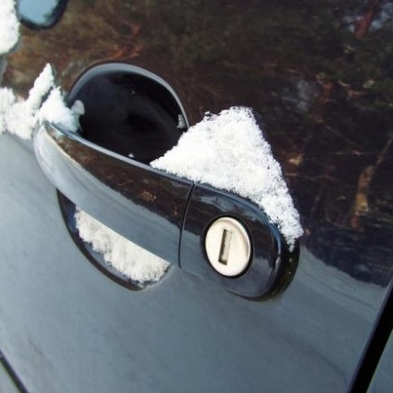 Auto Türschloss eingefroren - was tun?