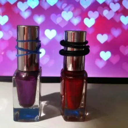 Verklebte Nagellackflasche leichter öffnen