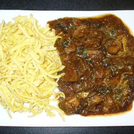 Deftiges Biergulasch
