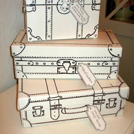 Shabby chic Kartons im "Kofferlook"