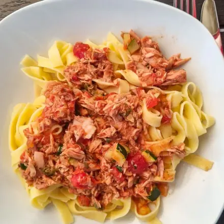 Thunfisch-Bolognese