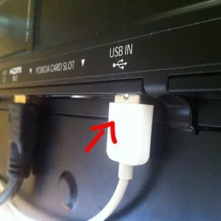 Handy am TV-Gerät aufladen