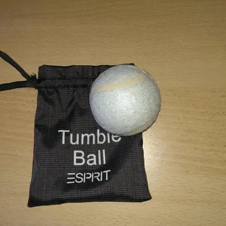 Daunen trocknen mit Tennisball