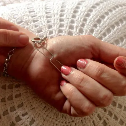 Armband anziehen ohne fremde Hilfe