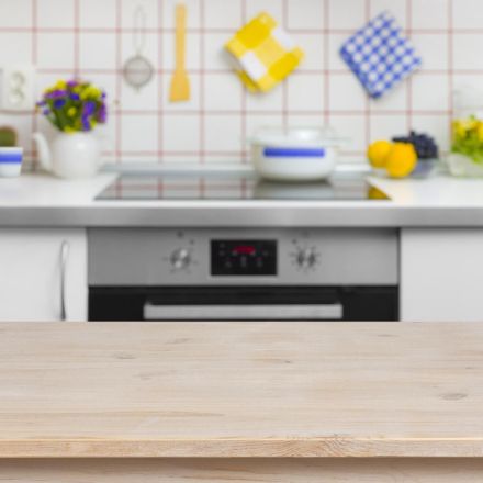 Obstflecken aus Holz entfernen