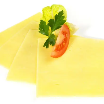 Trocken gewordene Käsescheiben