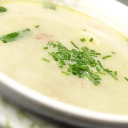 Kartoffel-Käse-Suppe mit Hackfleisch