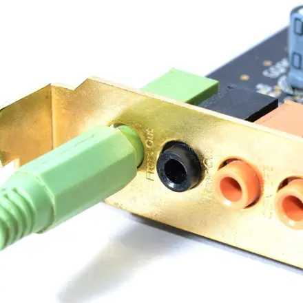 Brummschleife zwischen Soundkarte & Stereoanlage verhindern