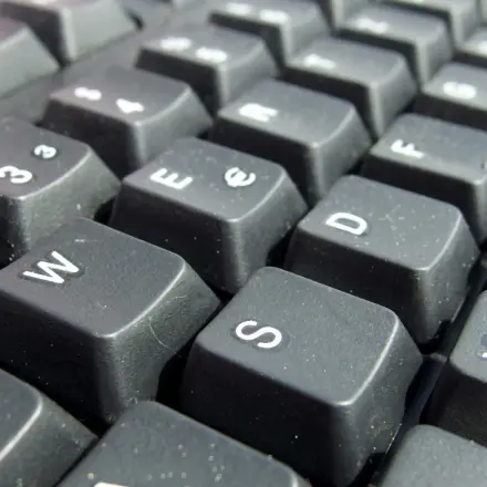 Verschmutzte Tastatur reinigen II