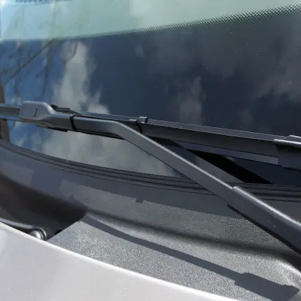 Scheibenwischer wischen wieder besser mit Haarshampoo