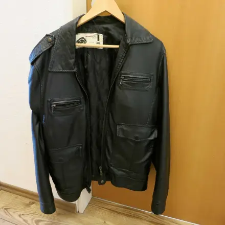 Lederjacken mit Weichspüler weich bekommen