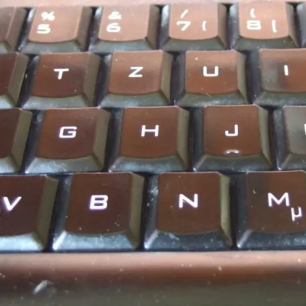 Tastatur in der Spülmaschine reinigen