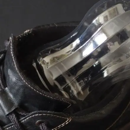 PET-Flaschen als günstige Schuhspanner