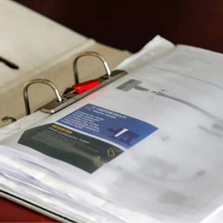 Handbücher/Anleitungen vor Verschmutzung schützen